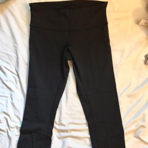 Lululemon cropped leggings